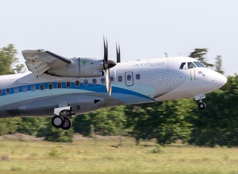 STOL ATR 42 first flight title-c-ATR