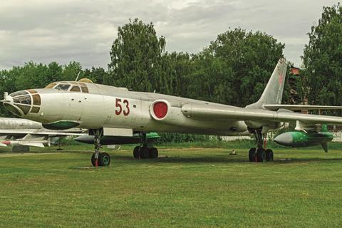 Tu-16