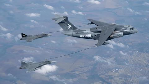 KC-390 refuelling Gripens