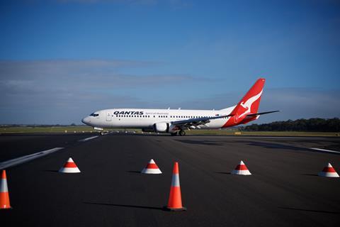 Qantas 737