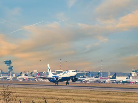 Blue Air Boeing 737-800