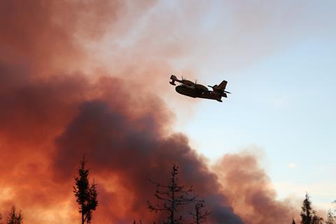 CL-415 over fire