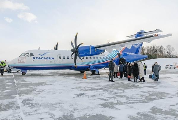 KrasAvia shows off first ATR in new colour scheme | Flight Global