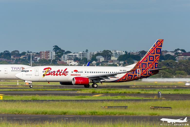Batik Air 737 passed close to hilltop on low Canberra approach News