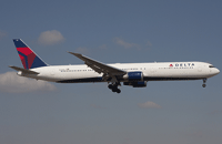 Boeing-767-400-Delta